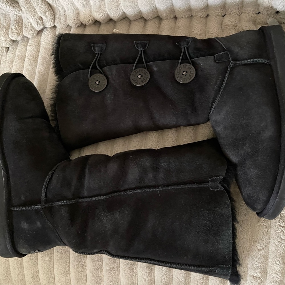UGG Bailey Button Triplet
